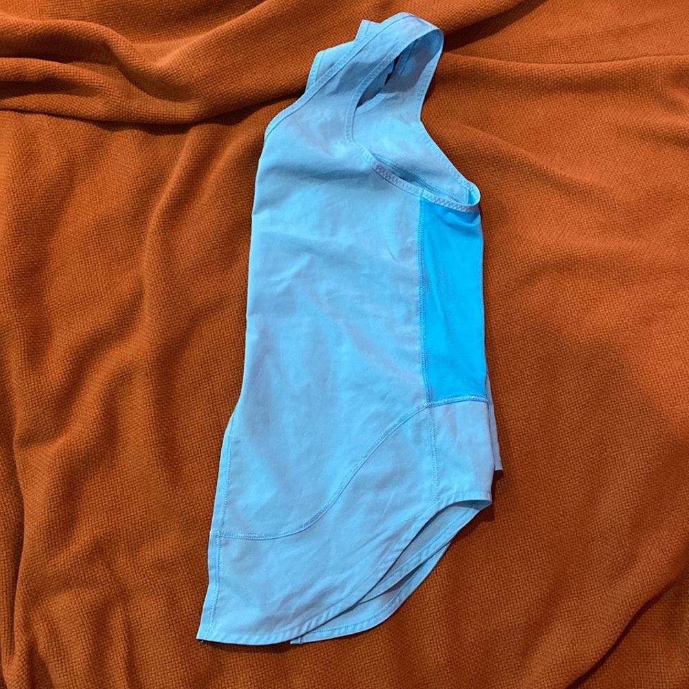 lululemon tank - Picture 3 of 5